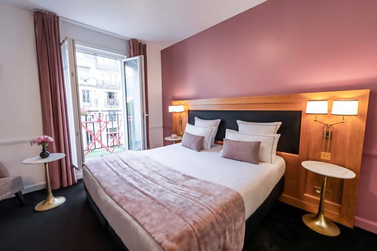 Hôtel Le Cercle - Superior room With balcony Eiffel Tower view